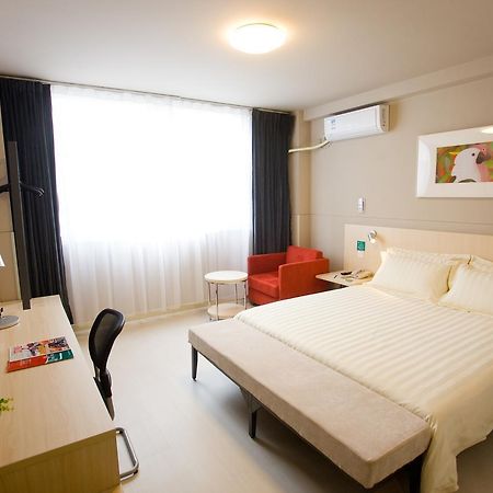 Jinjiang Inn Sanya Hexi Road Qingren Bridge Bagian luar foto